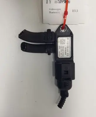 Volkswagen Phaeton Exhaust gas pressure sensor 0281006006 059906051A