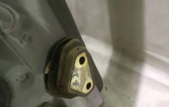 Peugeot 406 Rear door check strap stopper
