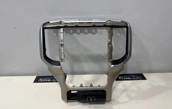 Dodge RAM Dashboard center trim panel 68309261AD 6BJ972N1AD