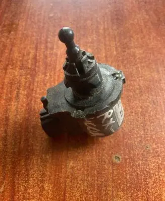 Lexus RX 330 - 350 - 400H Headlight level adjustment motor 8566148030 3740077894 8651000620