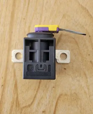 Audi A4 S4 B8 8K Battery relay fuse 4F0915519
