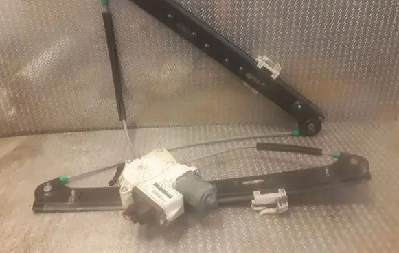 BMW X3 E83 Front door window regulator with motor 6925964