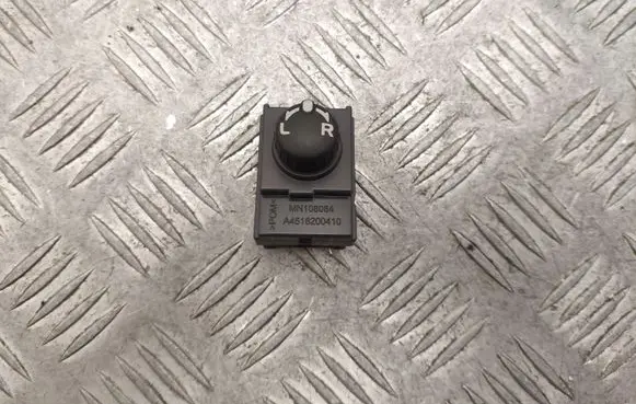 Mitsubishi Colt Wing mirror switch MN108084 A4518200410
