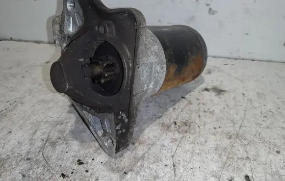 Renault Megane III Starter motor 8200665518