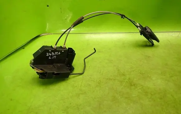 Hyundai i10 Rear door lock 
