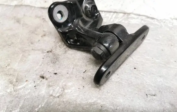 Mercedes-Benz B W246 W242 Rear door lower hinge A046572