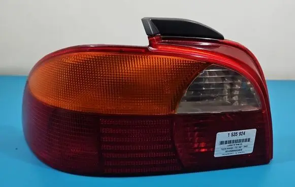 Toyota Avensis T220 Rear/tail lights IMPRK1535924