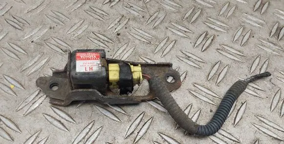 Toyota RAV 4 (XA20) Airbag deployment crash/impact sensor 8917442030 1876004210