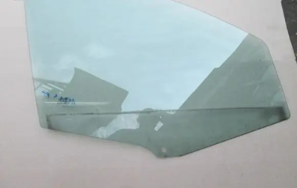 Fiat Panda 141 Front door window glass four-door
