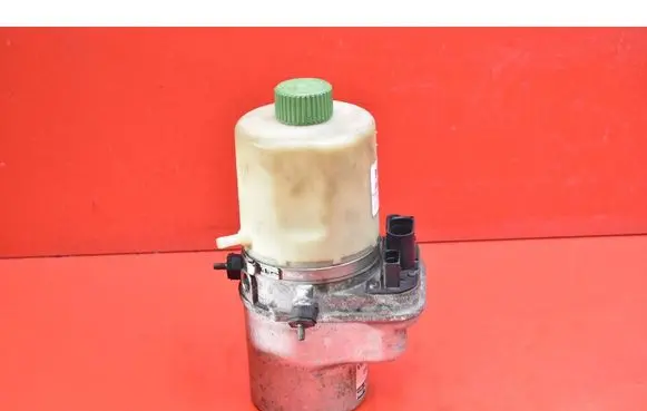 Skoda Fabia Mk2 (5J) Power steering pump 6R0423156B