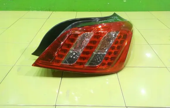 Peugeot 508 Rear/tail lights 9686293680A