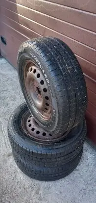 Volkswagen Touran I R15 winter tire 