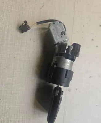 Peugeot 3008 I Ignition lock 36410600