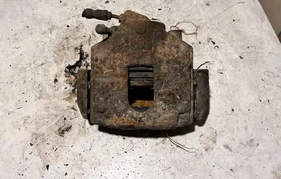 Ford Fiesta Front brake caliper