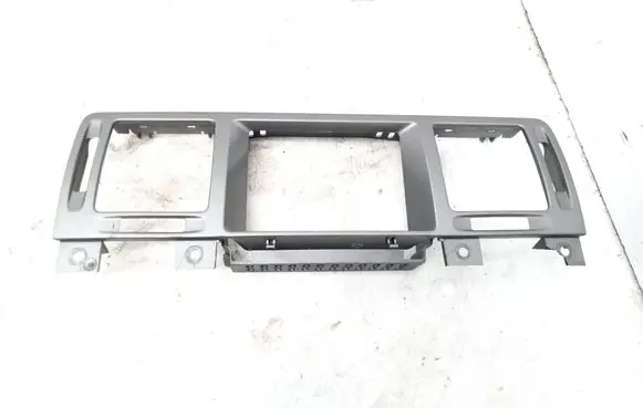 Opel Vectra C Radio/GPS head unit trim 1323787577 MY60