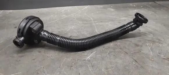 Seat Ibiza III (6L) Breather hose/pipe 03e103765C