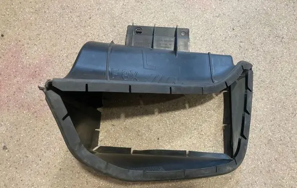 BMW M4 F82 F83 Air intake duct part 8054265
