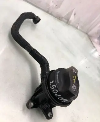 Mercedes-Benz CLA C117 X117 W117 Oil fill pipe A2700100001