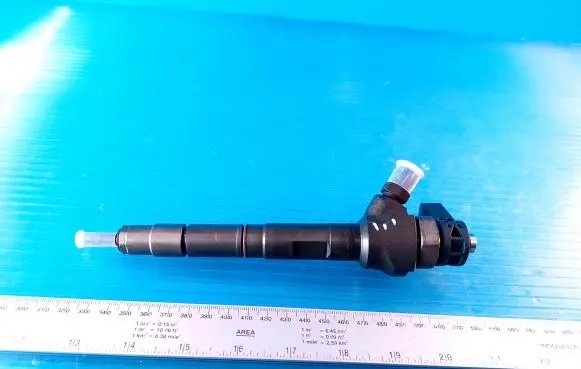 Volkswagen PASSAT B7 Fuel injector 03L130277J 71HHX51 130529