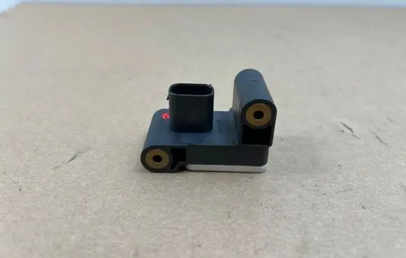 BMW X3 E83 Airbag deployment crash/impact sensor 6911003