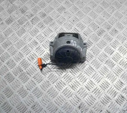 Audi A5 8T 8F Engine mount bracket