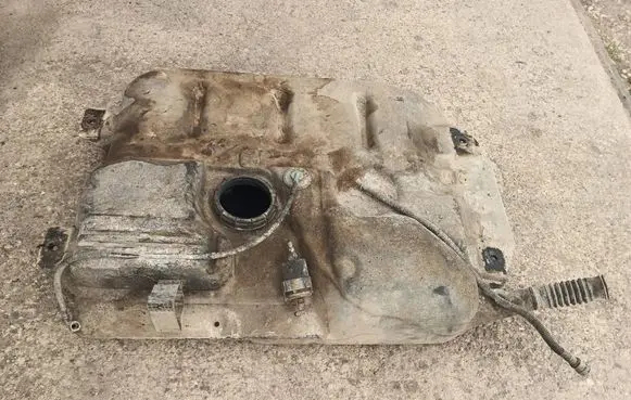Renault Trafic II (X83) Fuel tank 7700313000 7700312899 8200104416