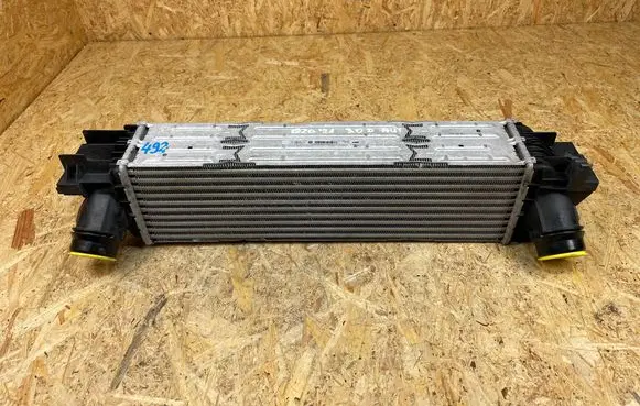 BMW 3 G20 G21 Intercooler radiator 8590105
