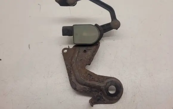 Audi A6 S6 C6 4F Headlight/headlamp level sensor 1T0907503 161105 6PM00873900