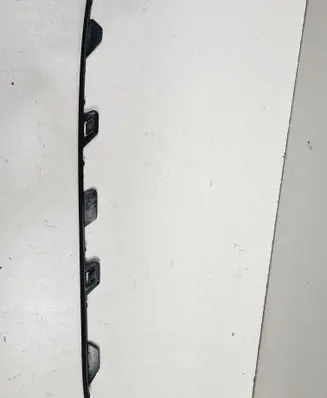 Volvo XC60 Front bumper splitter molding 31407981