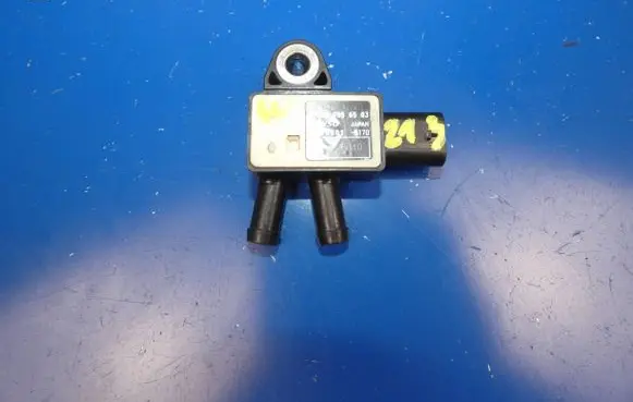 Mercedes-Benz E W213 Exhaust gas pressure sensor A0009056503 08U10 SD00015170