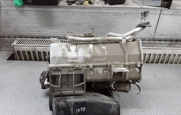 Nissan Navara D22 Interior heater climate box assembly 27110VJ510