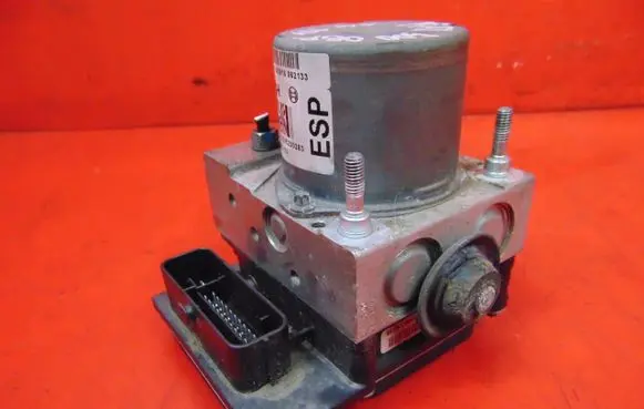 Fiat 500 ABS Pump 51821273
