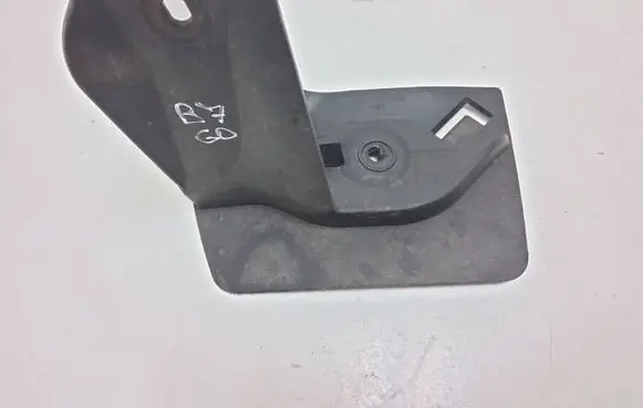Volkswagen PASSAT B7 USA Rear mudguard 561854856