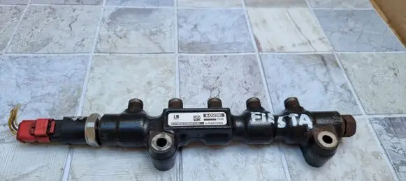 Ford Fiesta Fuel main line pipe 9642503380 5WS40006