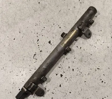 Mercedes-Benz S W221 Fuel main line pipe A6420702595 0281002843
