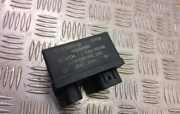 Land Rover Discovery 4 - LR4 Glow plug pre-heat relay 9x2q12b533bb