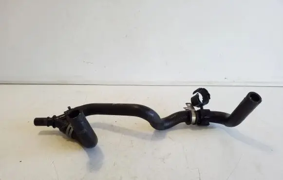 Volvo XC40 Engine coolant pipe/hose 32138587
