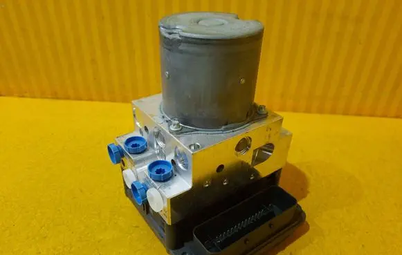 Audi R8 4S ABS Pump 4S0907379D