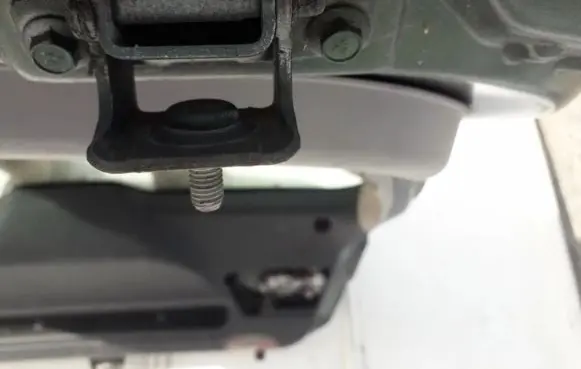 Alfa Romeo 156 Tailgate/trunk/boot hinge