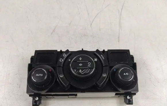 Peugeot 3008 I Climate control unit 96738322XT