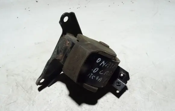 Hyundai Sonata Engine mount bracket 218343K000