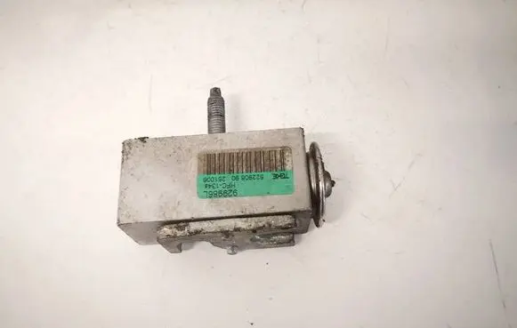 Jeep Grand Cherokee (WK) Air conditioning (A/C) expansion valve 929986L