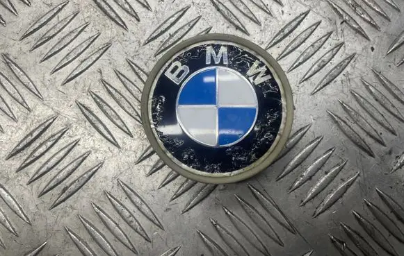 BMW 5 E39 Original wheel cap 6768640