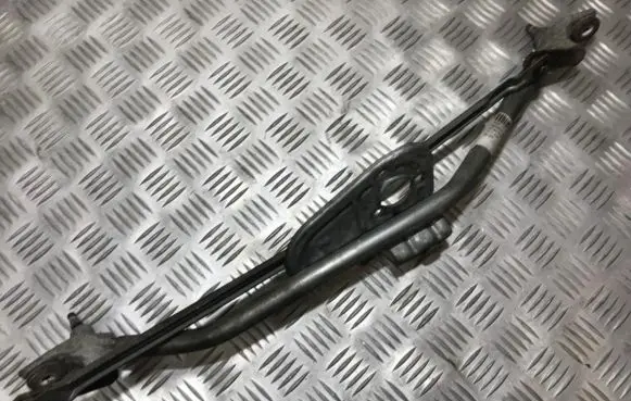 Audi A4 S4 B5 8D Front wiper linkage and motor 0390241132 8d1955113b