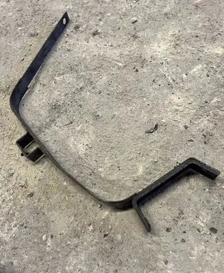 Mitsubishi Pajero Fuel tank mounting bracket 