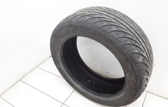 Opel Vectra C R17 summer tire 