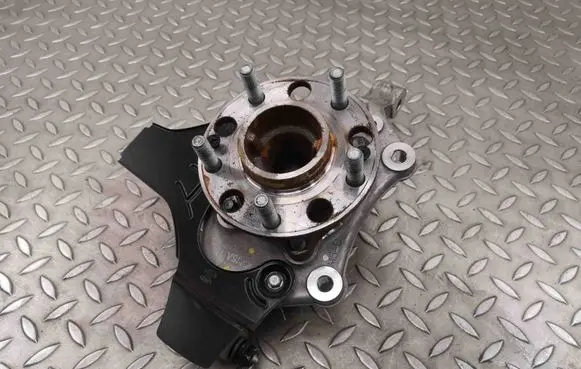 Hyundai Ioniq 5 Front wheel hub