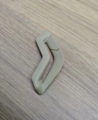 Volvo XC90 Seat belt trim 