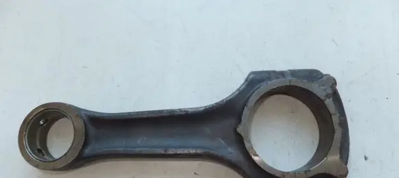 Mercedes-Benz Vito Viano W638 Connecting rod/conrod 