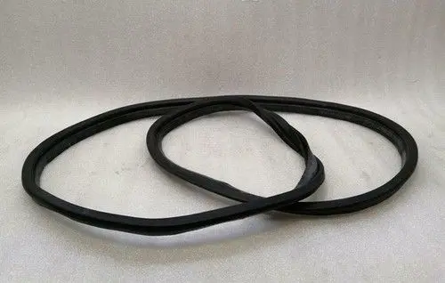 Aston Martin V8 Front door rubber seal 4G43L43720AE